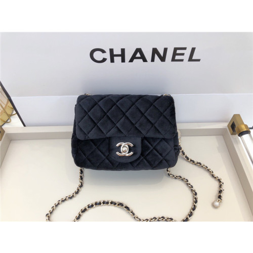 CHANEL 샤넬 골드볼 쁘띠삭 미니 플랩백 18CM AS1786