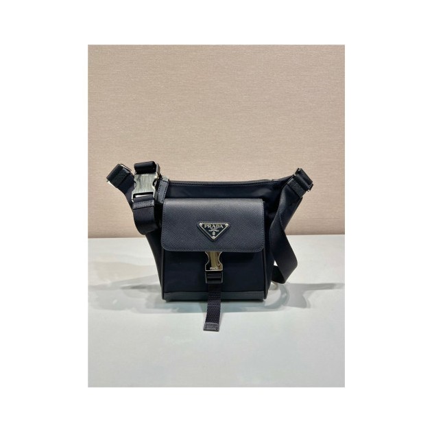 Prada 프라다 나일론 사피아노 가죽 숄더백 2VH160